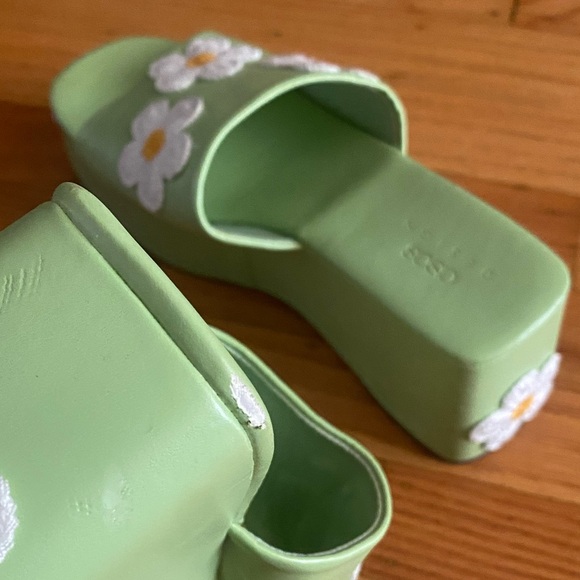 Green Telly daisy/flower wedges from ASOS - Picture 10 of 12